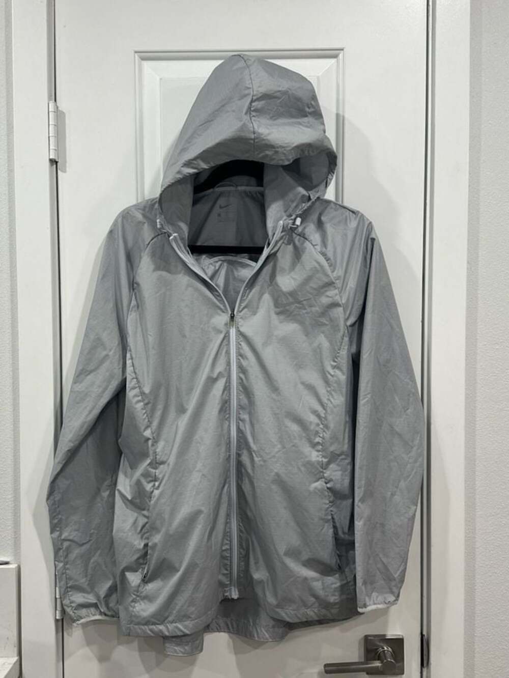 Nike Essential Hooded Running Jacket Grey Size L